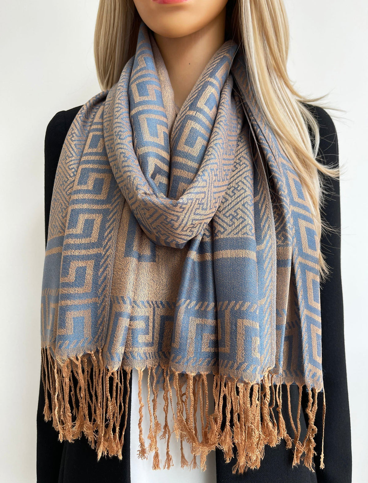 Elevate Your Everyday Style with a Chic Womens Scarf