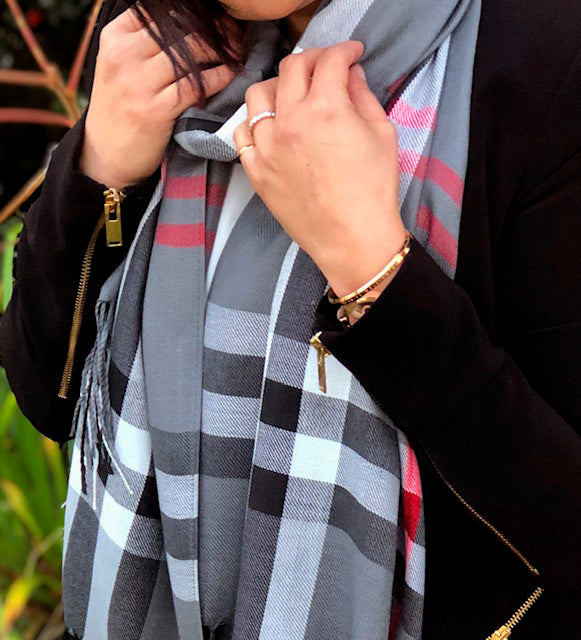 Tartan Scarf Styling Ideas for Every Occasion