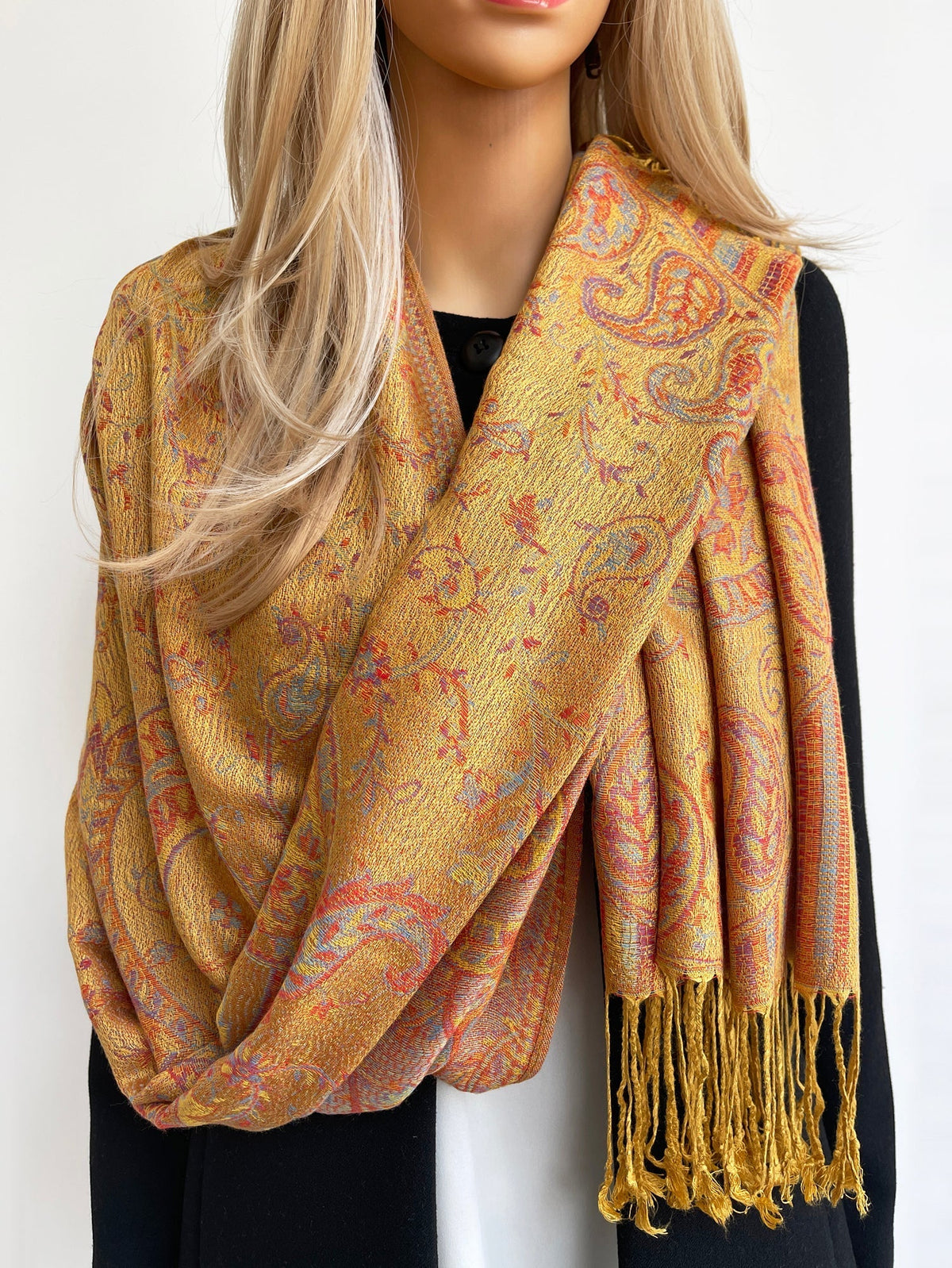 TREND ALERT: TWO TONE AND MULTI COLOUR