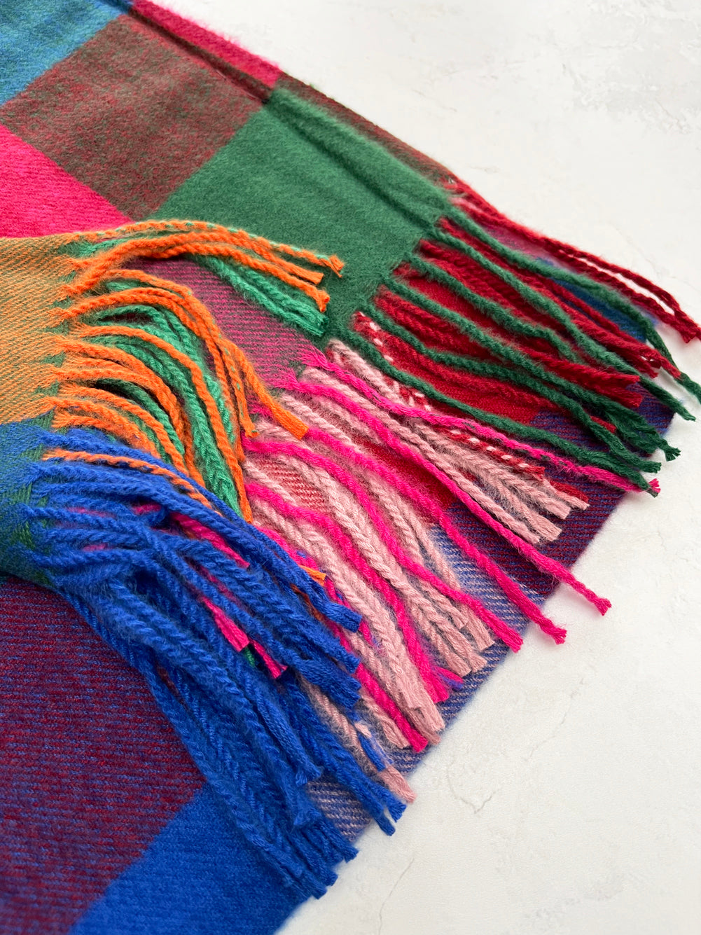 HOW TO CARE FOR YOUR MULTI COLOURED SCARVES TO KEEP THEM LOOKING NEW