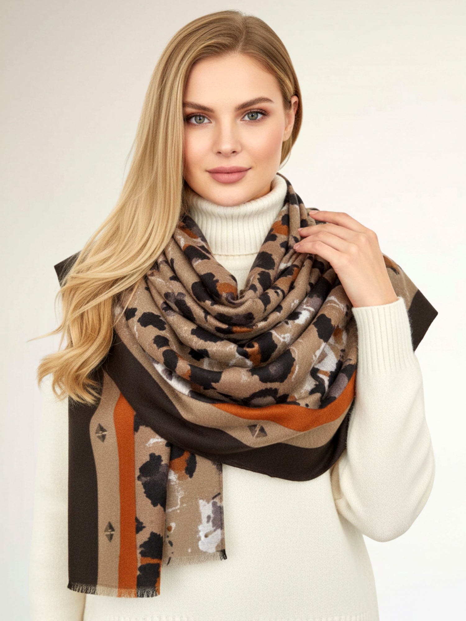 LARGE BEIGE CAMEO LEOPARD PRINT SCARF