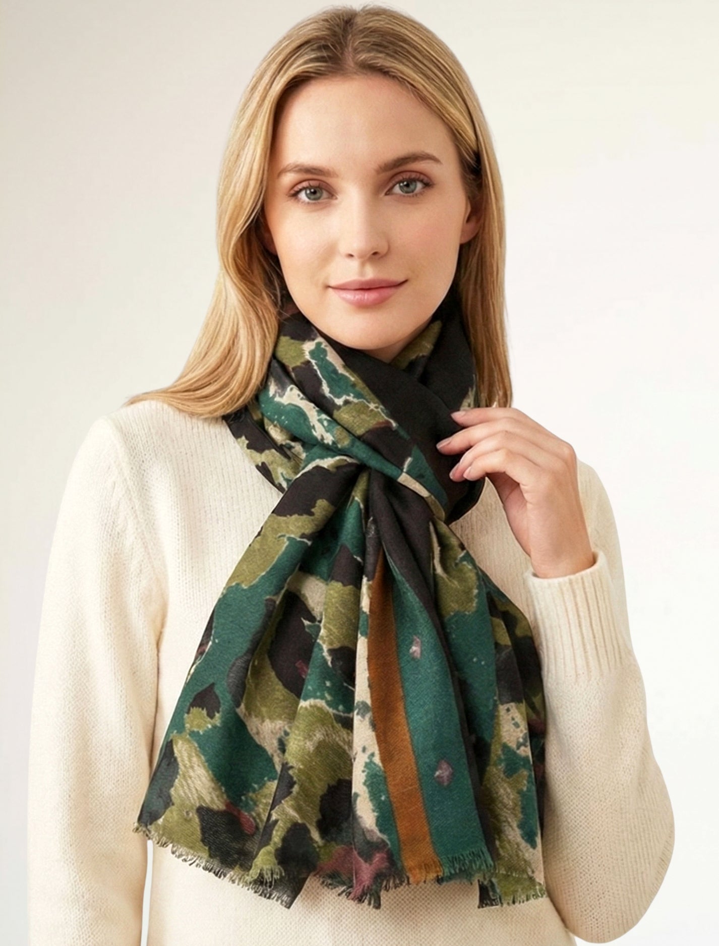 LARGE GREEN CAMEO LEOPARD PRINT SCARF