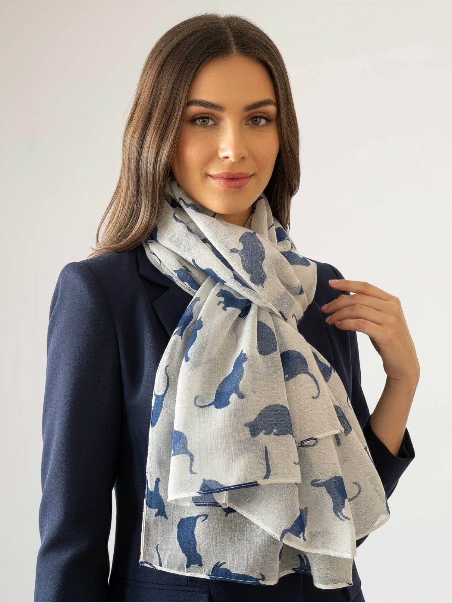 PLAIN WHITE NAVY LIGHTWEIGHT CAT SCARF - A-SHU.CO.UK