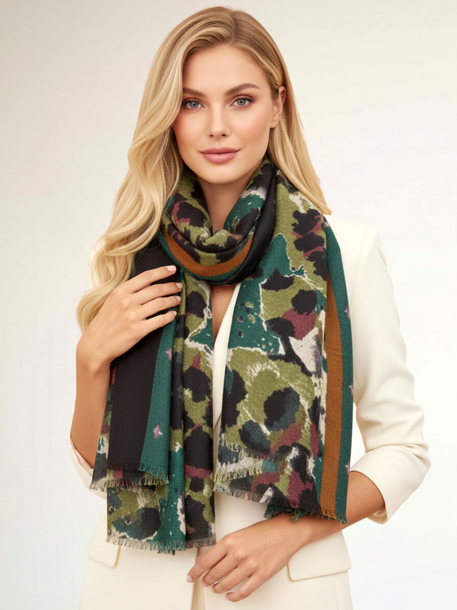 LARGE GREEN CAMEO LEOPARD PRINT SCARF
