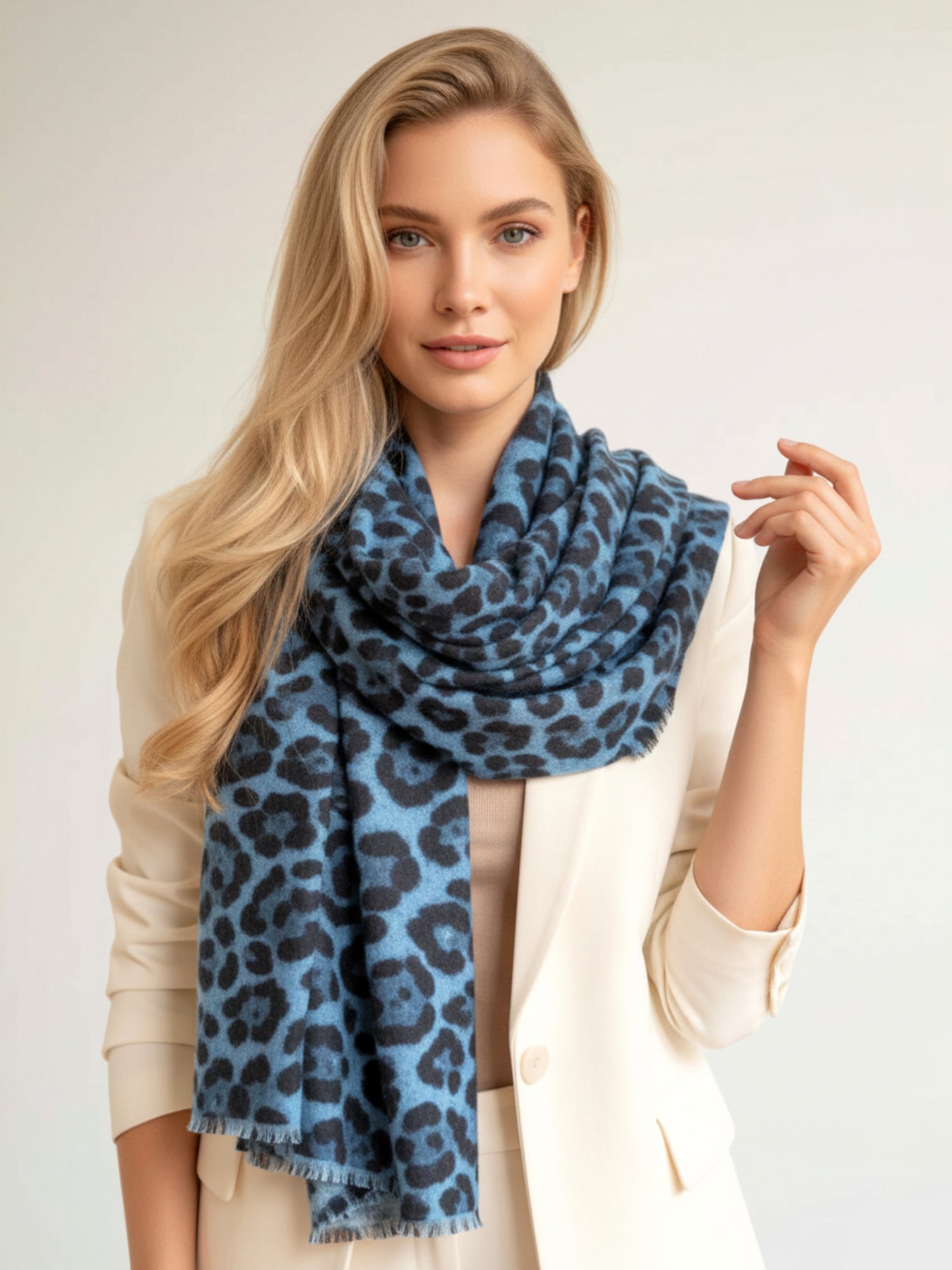 LARGE BLUE LEOPARD PRINT SCARF
