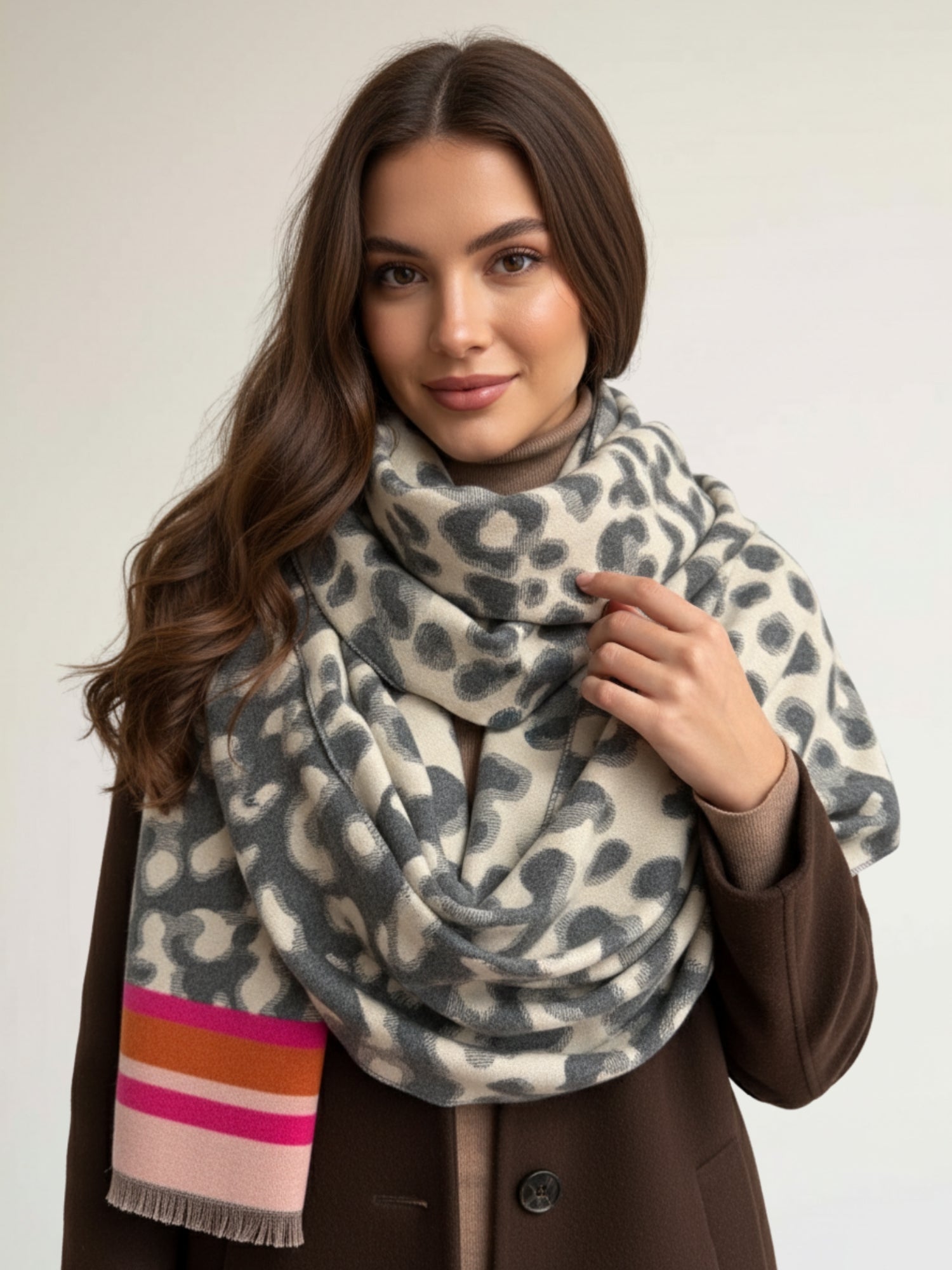 PINK CASHMERE BLEND COLOURFUL LEOPARD PRINT SCARF