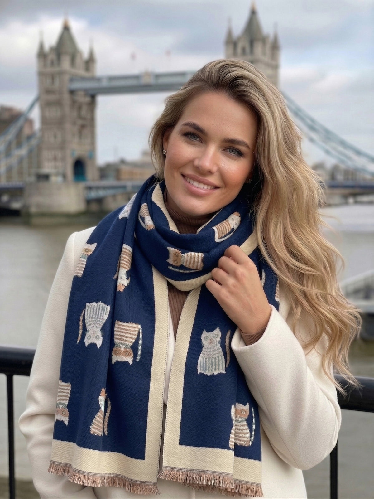 LARGE BLUE CAT THICK REVERSIBLE WINTER SHAWL BLANKET SCARF