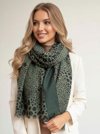 LIGHTWEIGHT GREEN LEOPARD DOT PRINT SCARF