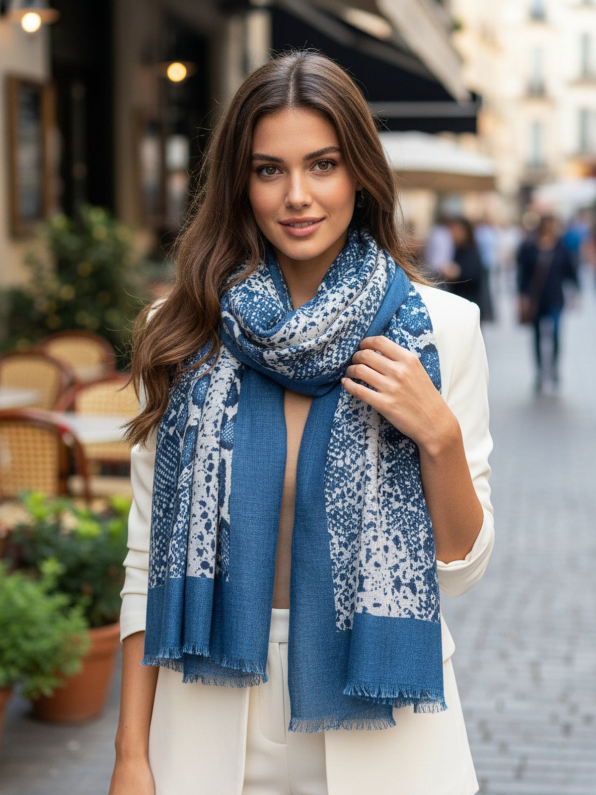 LONG BLUE SNAKESKIN PRINT LIGHTWEIGHT SCARF