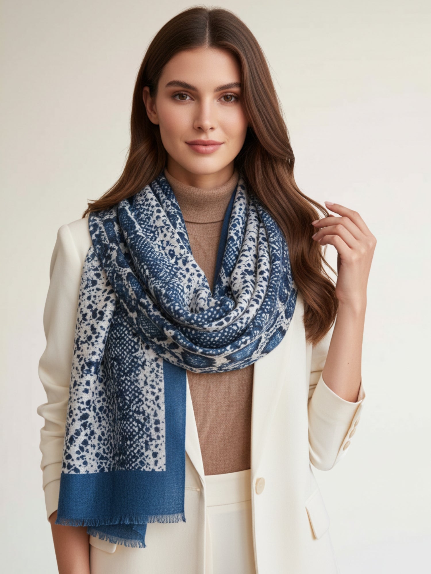 LONG BLUE SNAKESKIN PRINT LIGHTWEIGHT SCARF