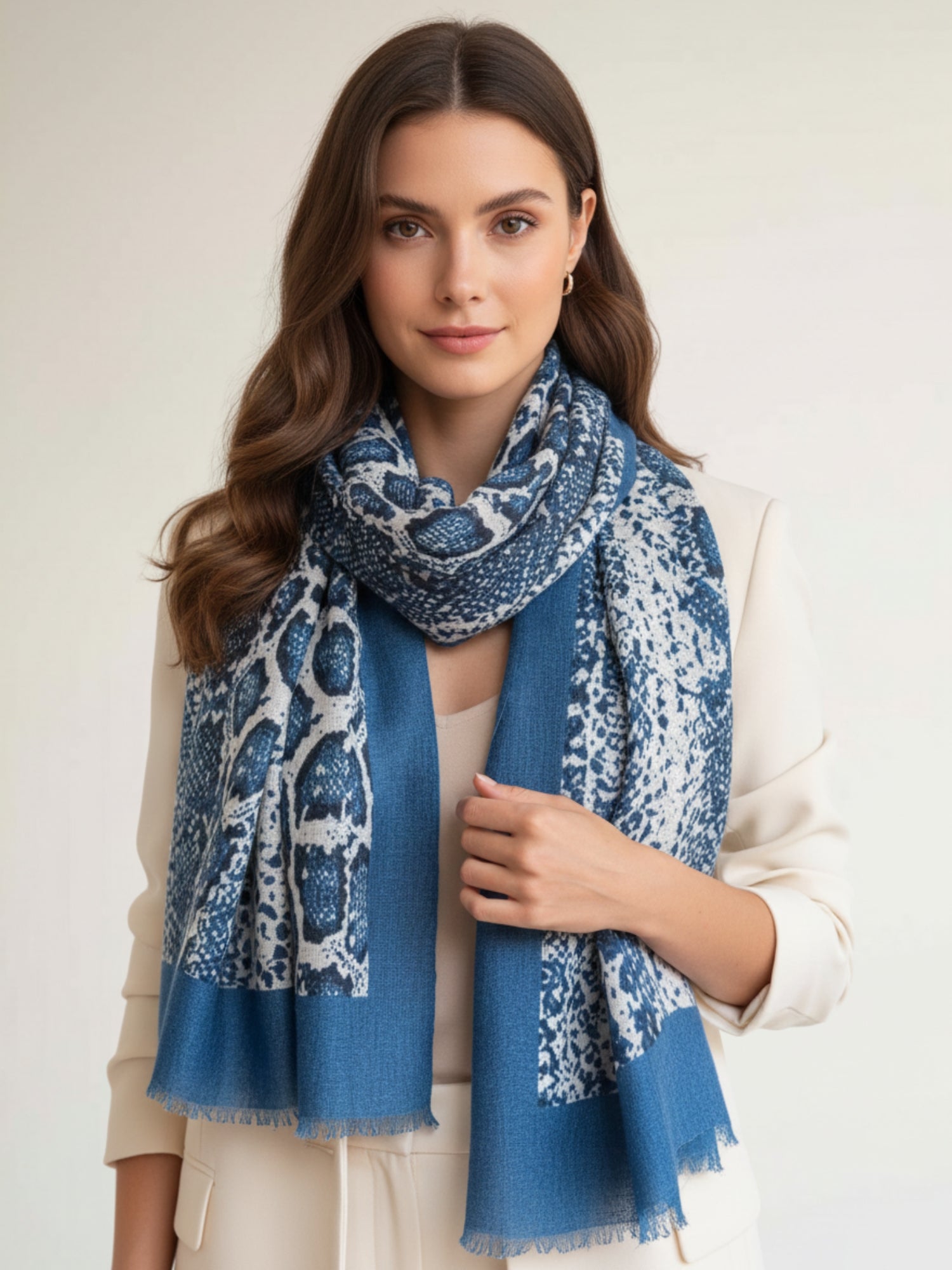 LONG BLUE SNAKESKIN PRINT LIGHTWEIGHT SCARF