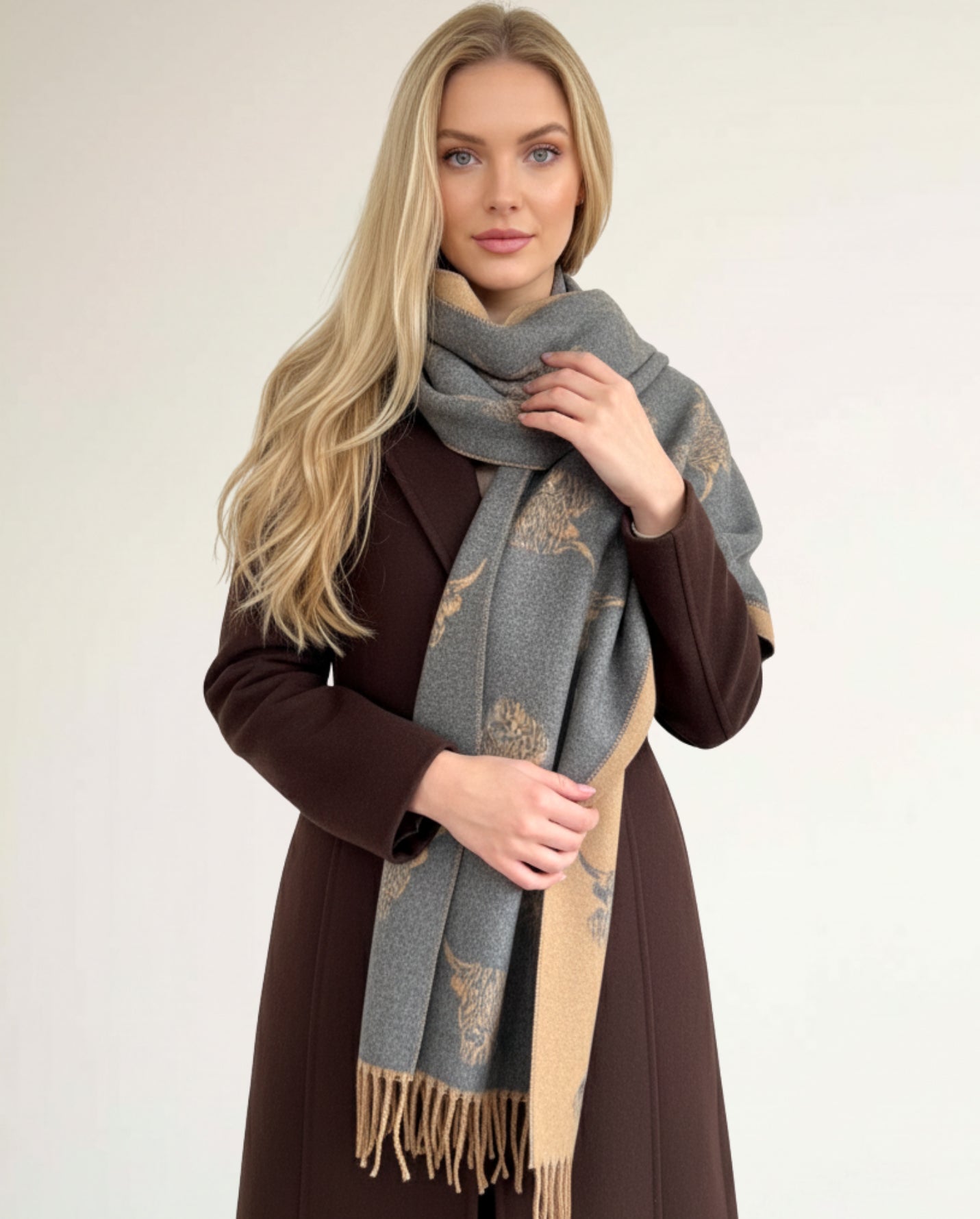 CASHMERE HIGHLAND COW PRINT REVERSIBLE WINTER SHAWL BLANKET SCARF - CAMEL
