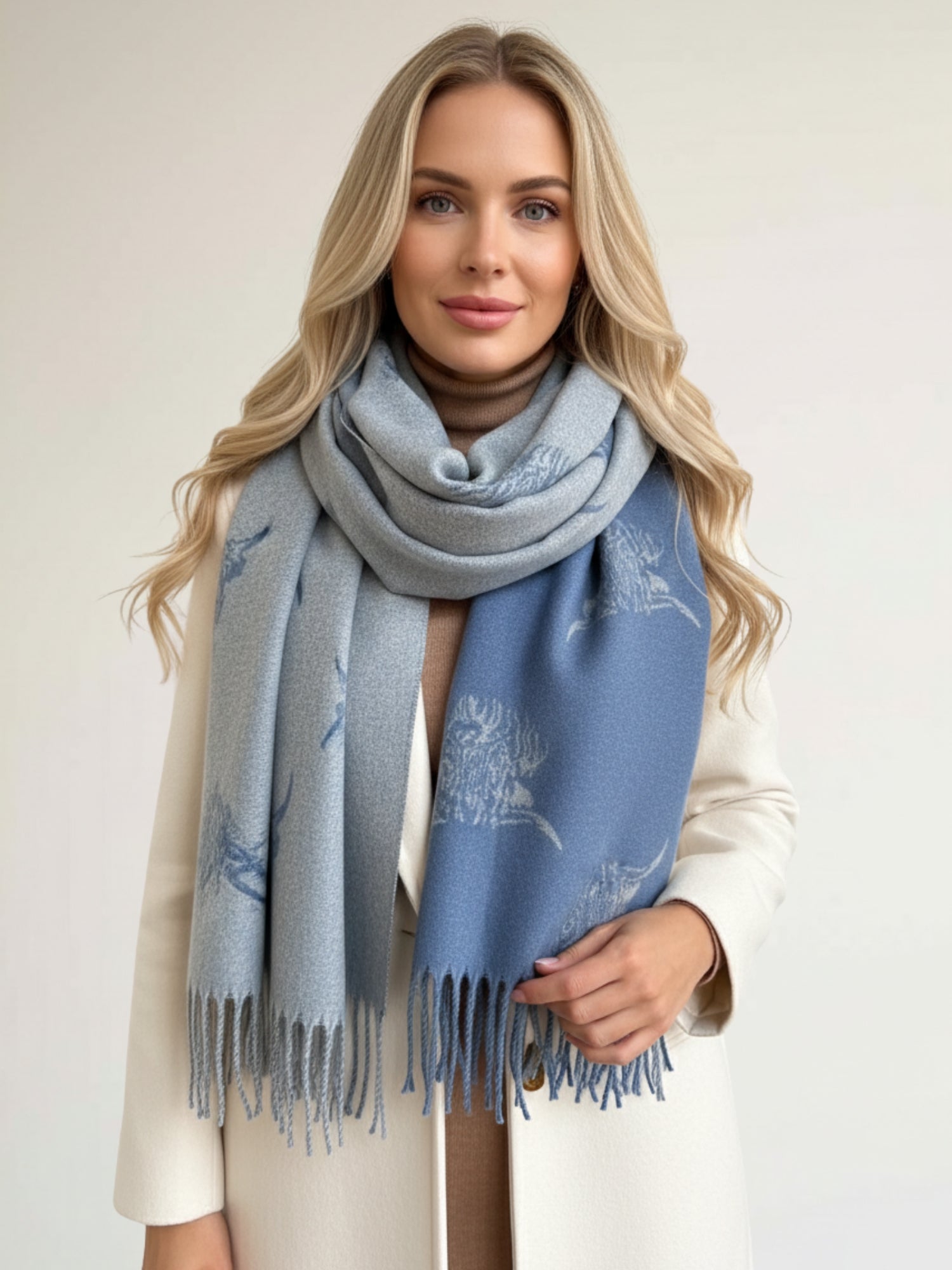 CASHMERE HIGHLAND COW PRINT REVERSIBLE WINTER SHAWL BLANKET SCARF - BLUE