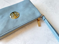 SMALL MULTI-POCKET CROSSBODY PURSE BAG WITH WRISTLET AND LONG STRAP - LIGHT BLUE