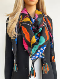 BLACK ROSE FLORAL PRINT SQUARE TASSEL SCARF