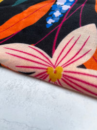 BLACK ROSE FLORAL PRINT SQUARE TASSEL SCARF