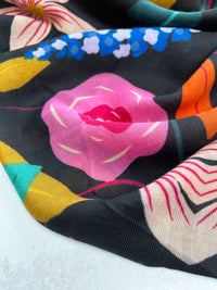 BLACK ROSE FLORAL PRINT SQUARE TASSEL SCARF