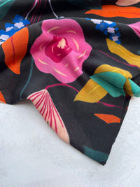 BLACK ROSE FLORAL PRINT SQUARE TASSEL SCARF