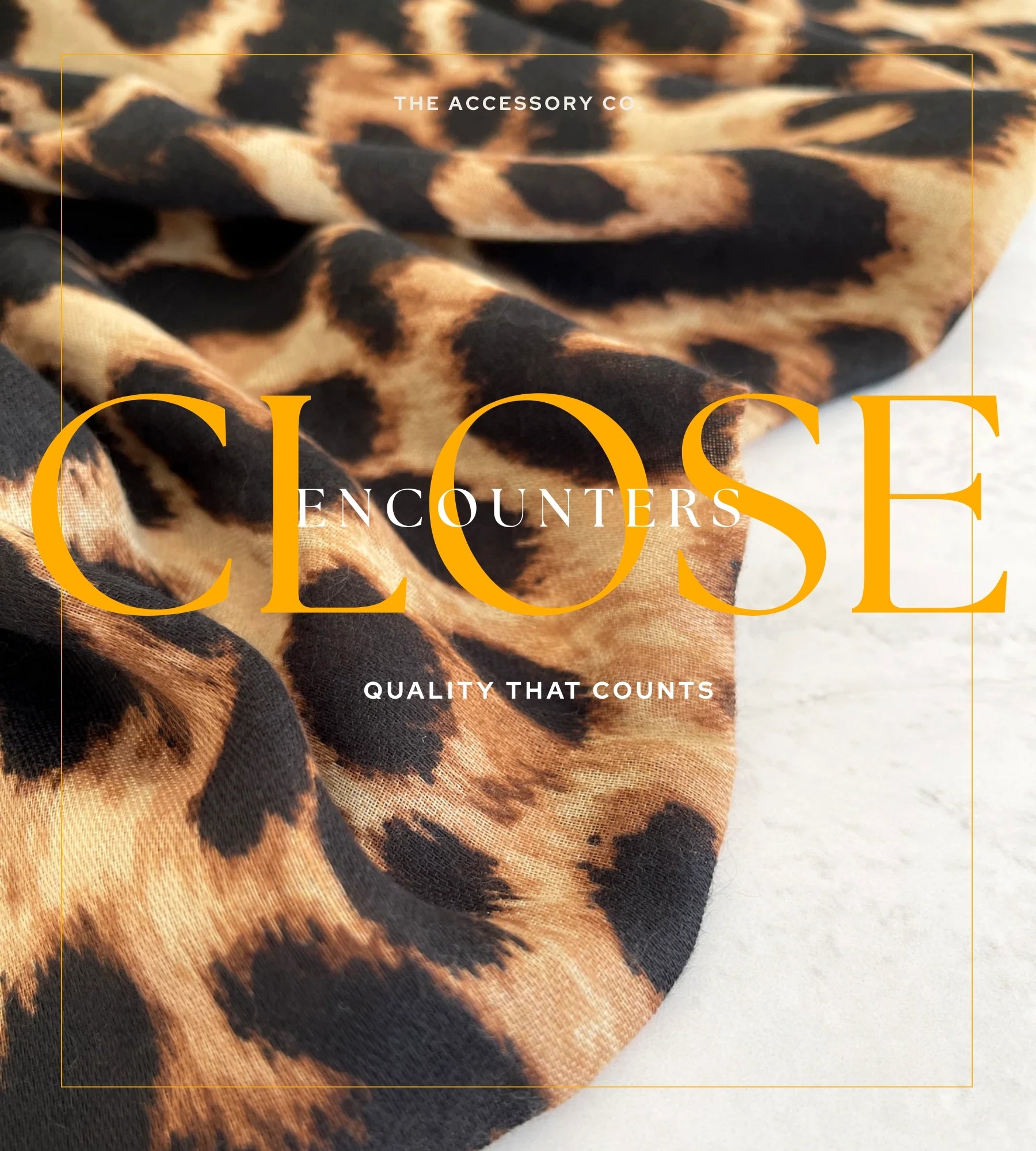 BROWN COTTON BLEND CLASSIC LEOPARD PRINT SCARF