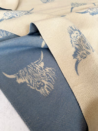 CASHMERE HIGHLAND COW PRINT REVERSIBLE WINTER SHAWL BLANKET SCARF - CREAM BLUE