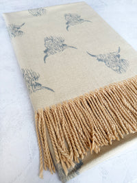 CASHMERE HIGHLAND COW PRINT REVERSIBLE WINTER SHAWL BLANKET SCARF - CREAM