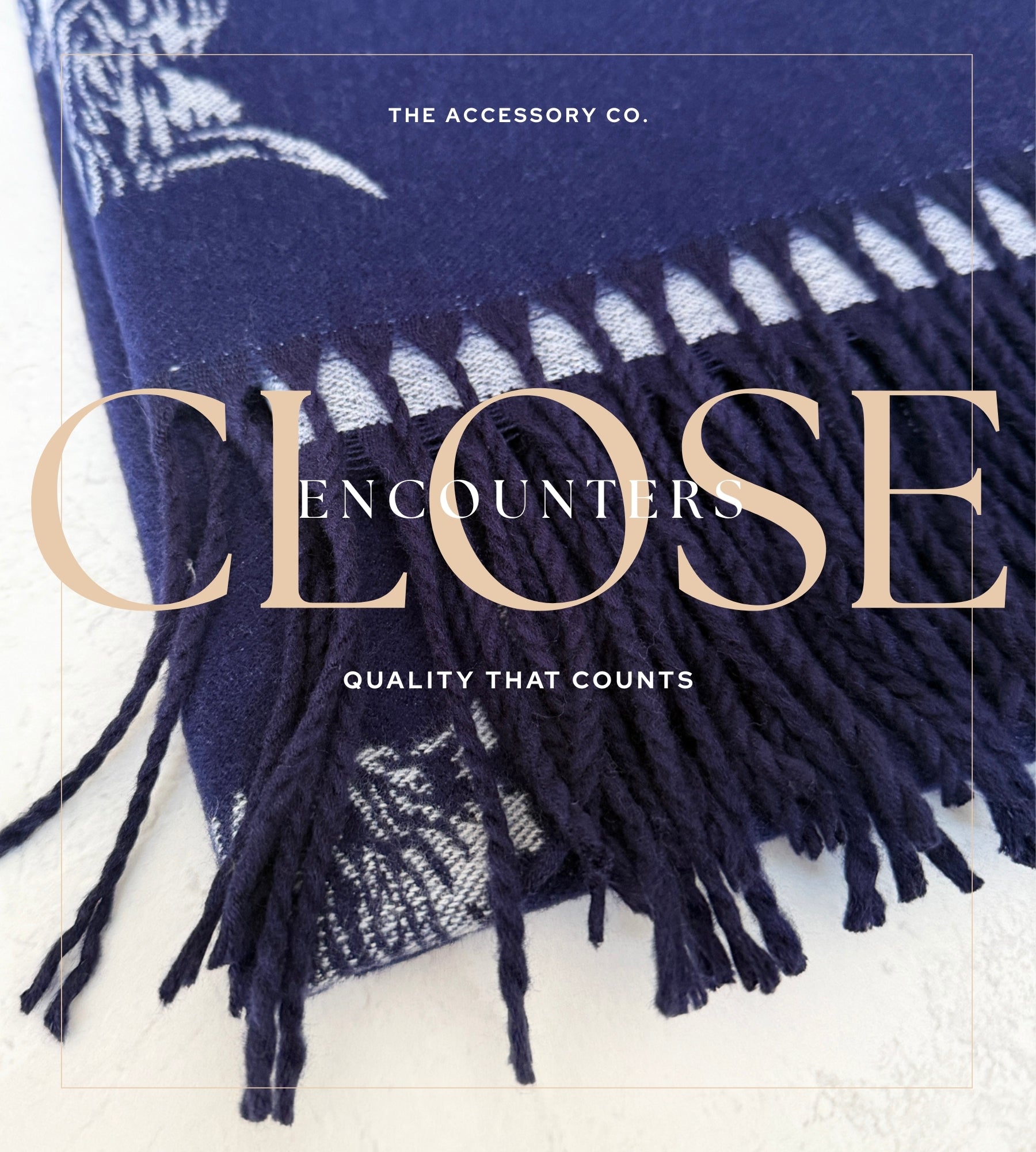 CASHMERE HIGHLAND COW PRINT REVERSIBLE WINTER SHAWL BLANKET SCARF - NAVY GREY