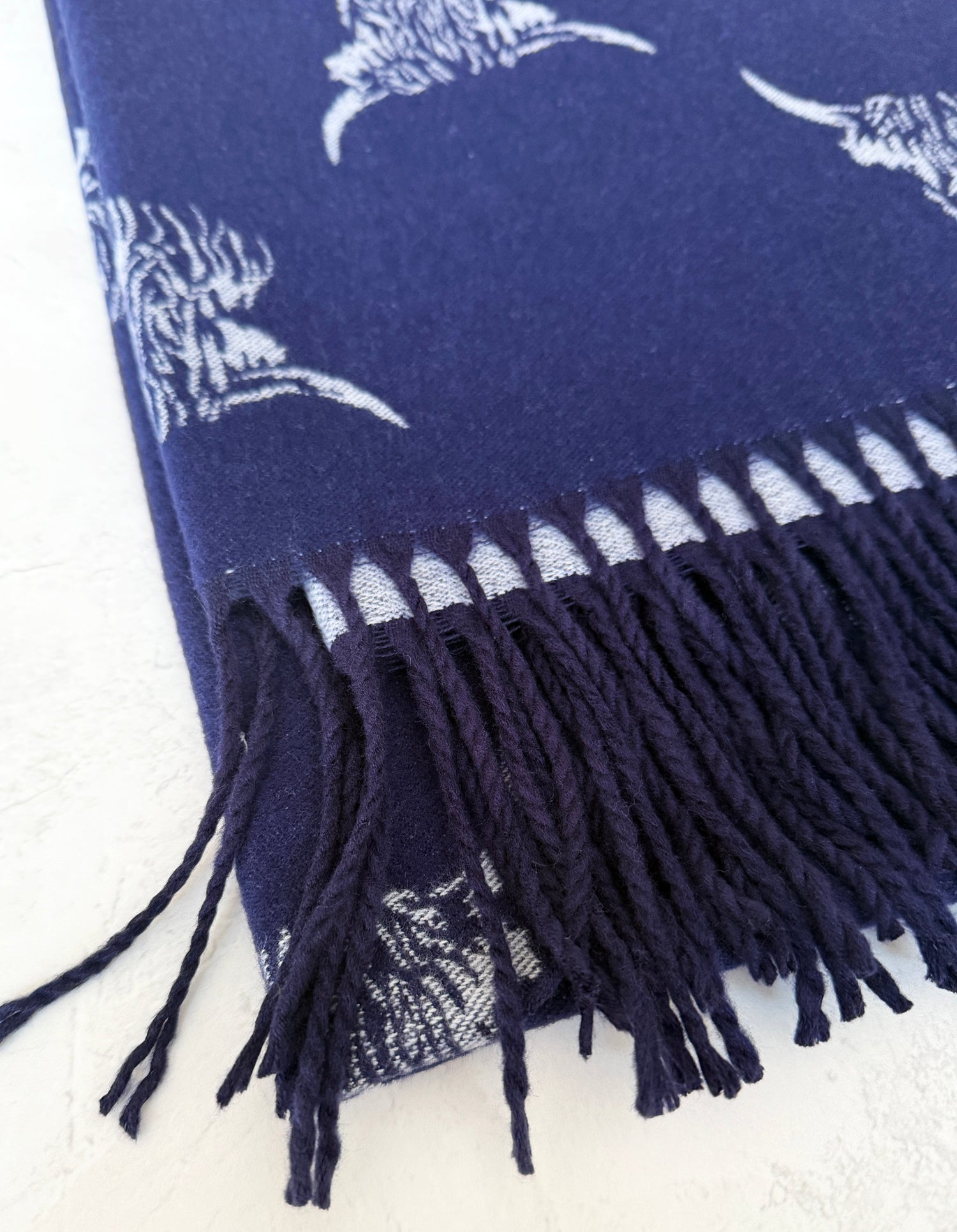 CASHMERE HIGHLAND COW PRINT REVERSIBLE WINTER SHAWL BLANKET SCARF - NAVY GREY
