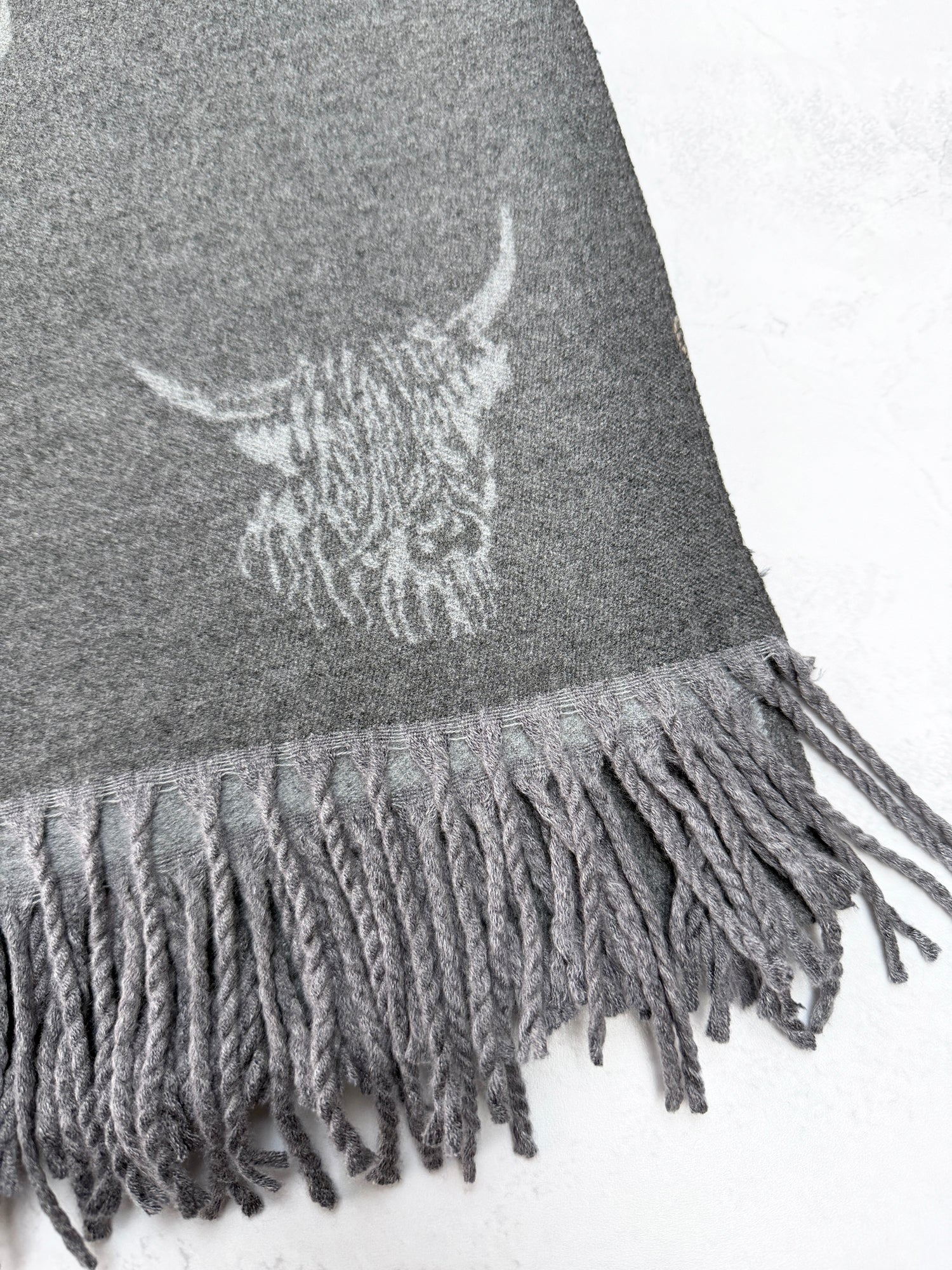 CASHMERE HIGHLAND COW PRINT REVERSIBLE WINTER SHAWL BLANKET SCARF - GREY