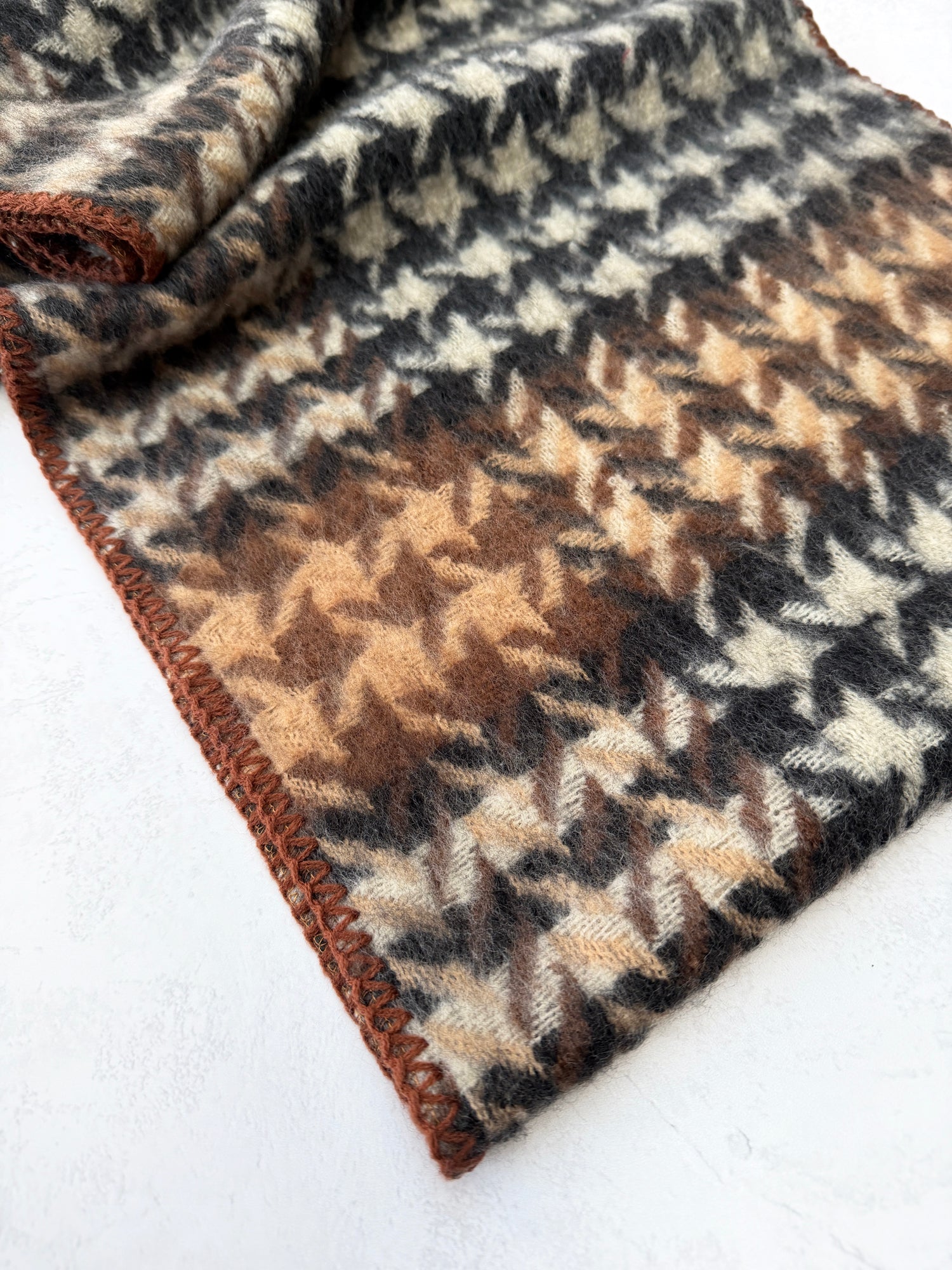 CHUNKY BLACK TARTAN HERRINGBONE STITCHED EDGE SCARF