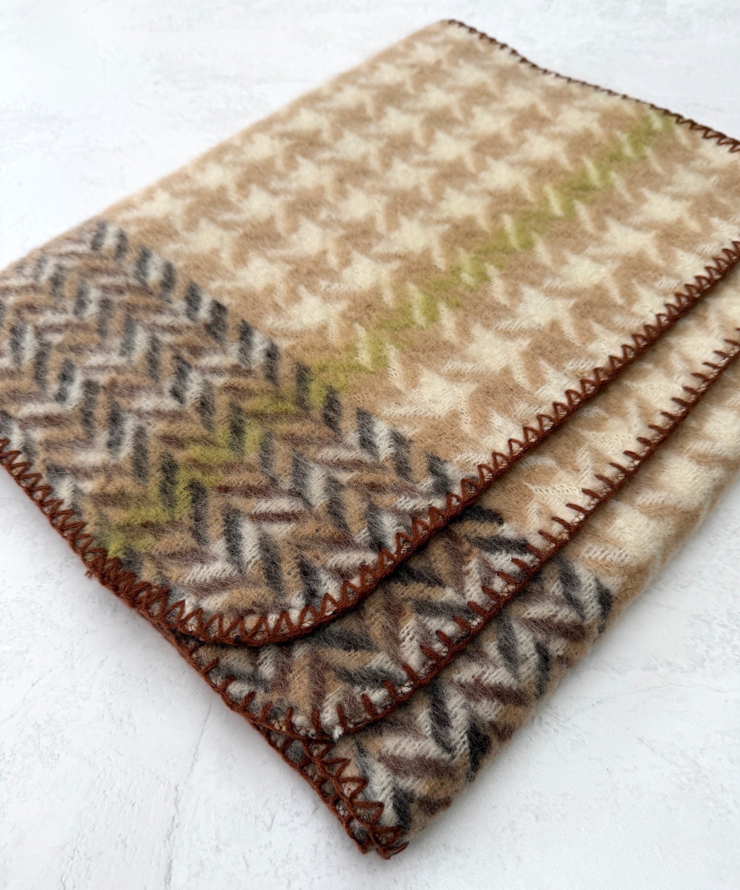 CHUNKY CREAM TARTAN HERRINGBONE STITCHED EDGE SCARF