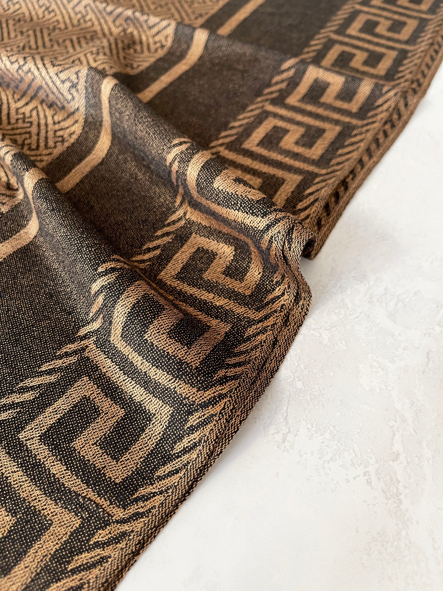 GEOMETRIC BLACK LIGHTWEIGHT PASHMINA SHAWL SCARF