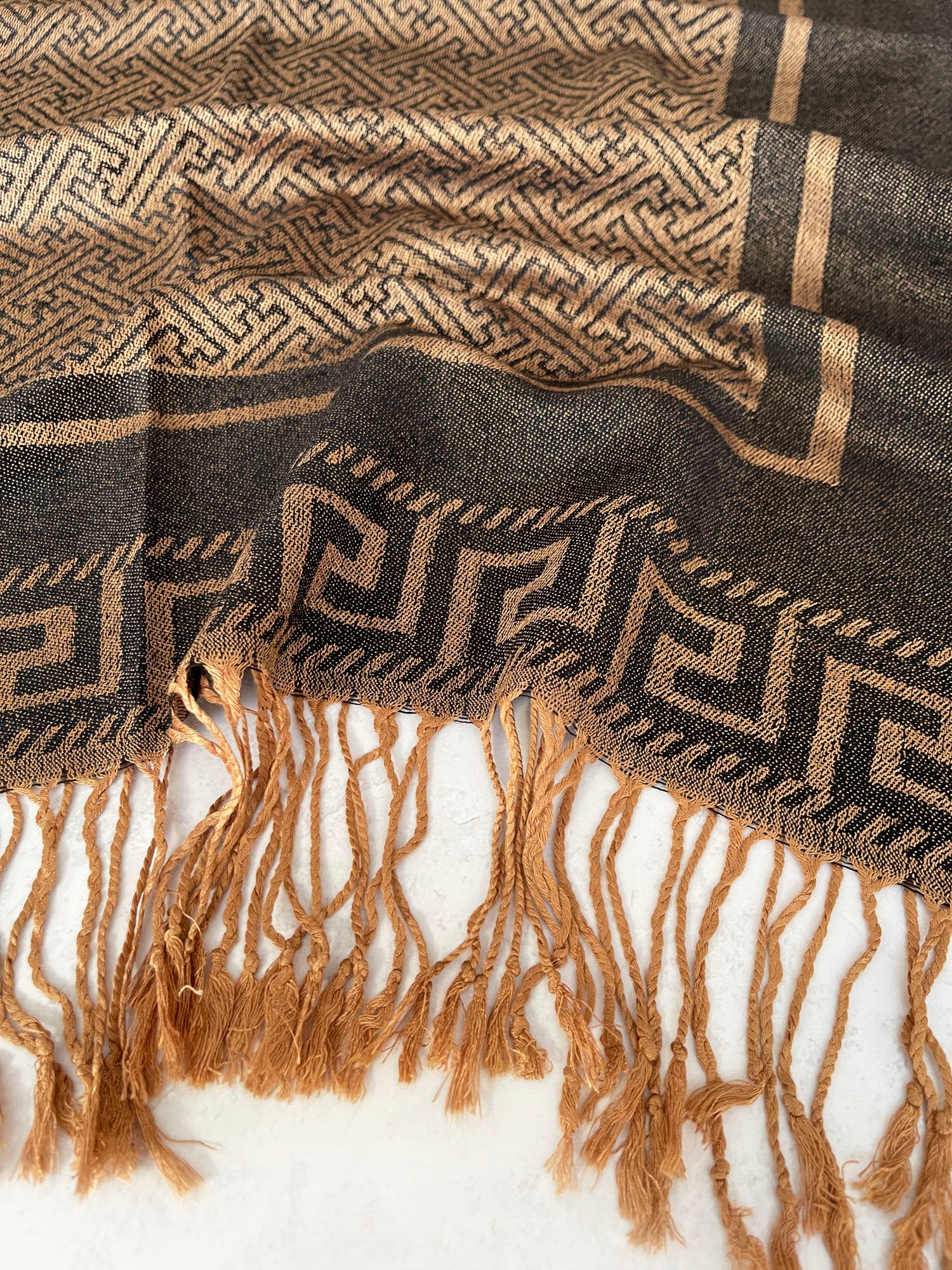 GEOMETRIC BLACK LIGHTWEIGHT PASHMINA SHAWL SCARF