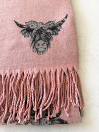 LARGE LIGHT PINK HIGHLAND COW CASHMERE REVERSIBLE SHAWL SCARF