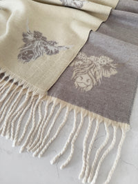 LARGE CREAM HIGHLAND COW CASHMERE REVERSIBLE SHAWL SCARF