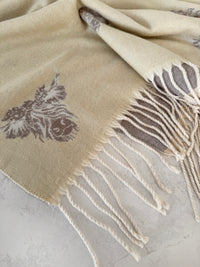 LARGE CREAM HIGHLAND COW CASHMERE REVERSIBLE SHAWL SCARF