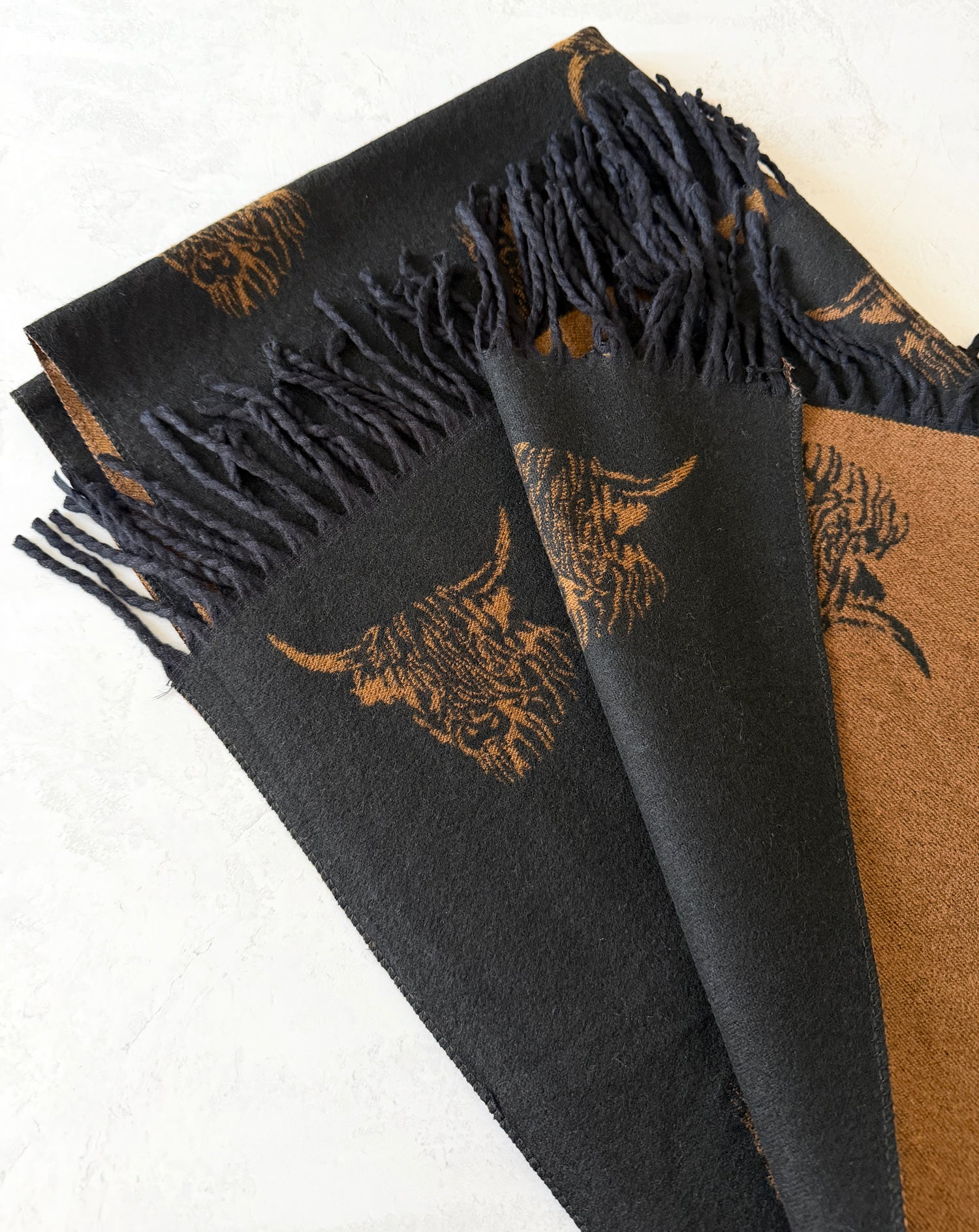 LARGE BLACK TAN HIGHLAND COW CASHMERE REVERSIBLE SHAWL SCARF
