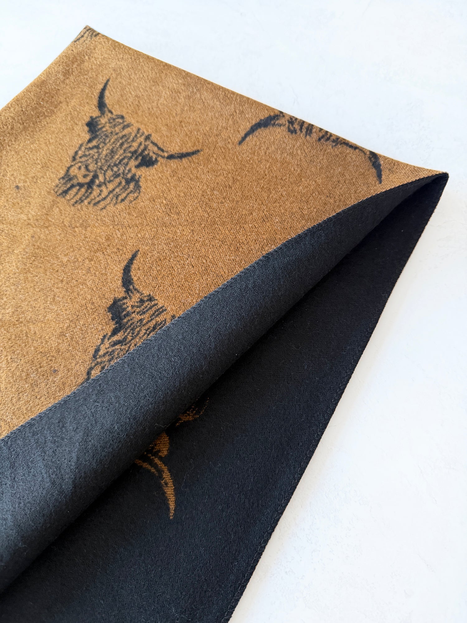 LARGE BLACK TAN HIGHLAND COW CASHMERE REVERSIBLE SHAWL SCARF