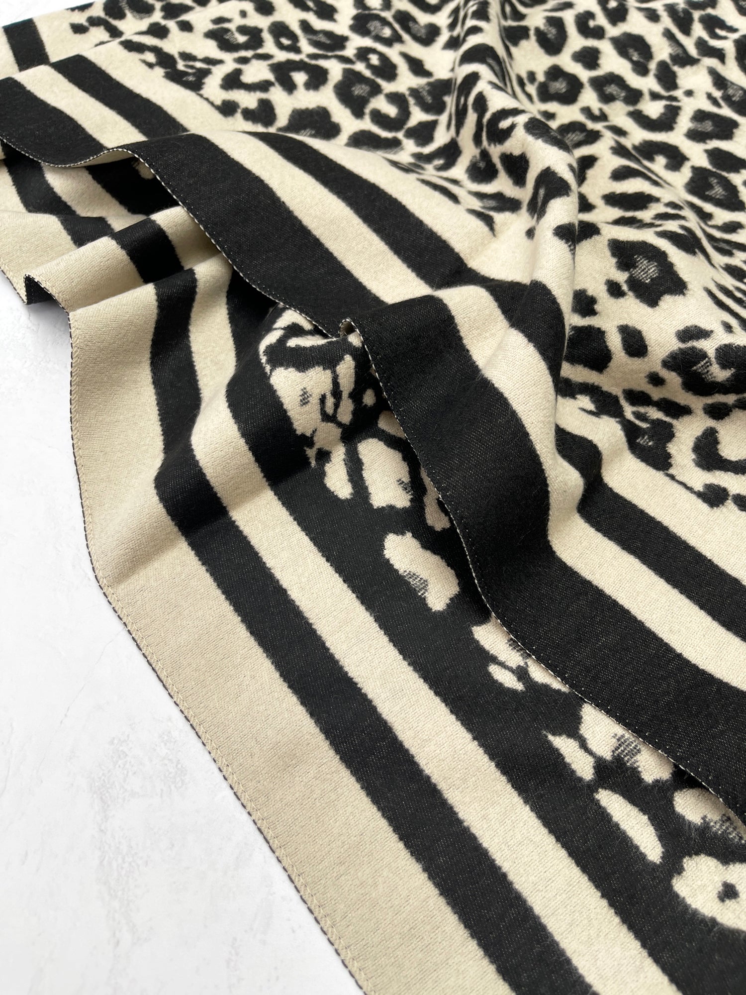 LARGE BLACK CREAM LEOPARD PRINT REVERSIBLE WINTER SHAWL BLANKET SCARF