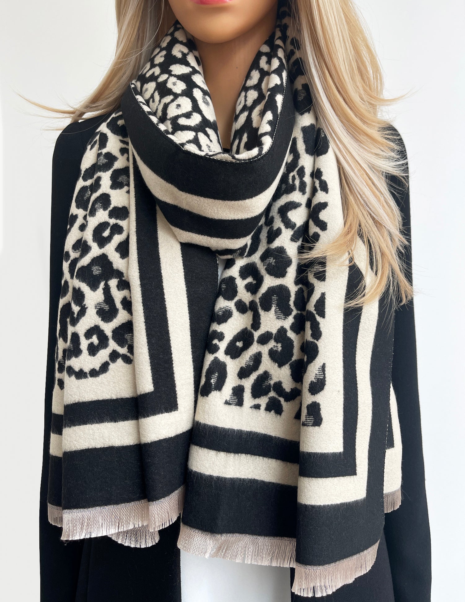 LARGE BLACK CREAM LEOPARD PRINT REVERSIBLE WINTER SHAWL BLANKET SCARF