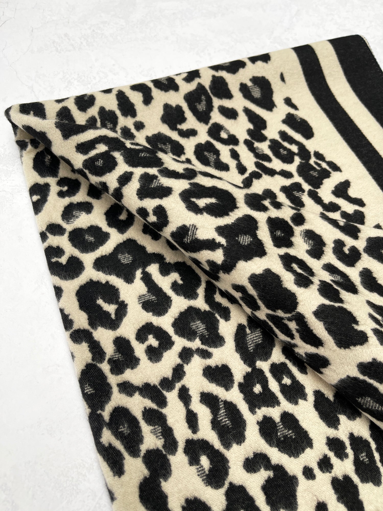 LARGE BLACK CREAM LEOPARD PRINT REVERSIBLE WINTER SHAWL BLANKET SCARF