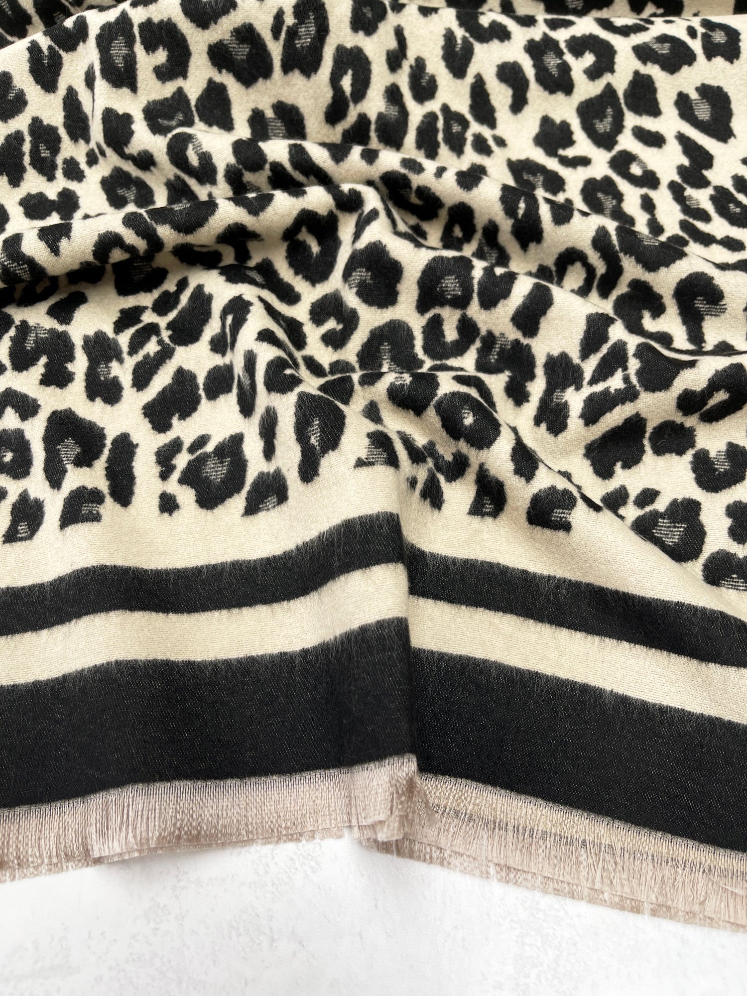 LARGE BLACK CREAM LEOPARD PRINT REVERSIBLE WINTER SHAWL BLANKET SCARF