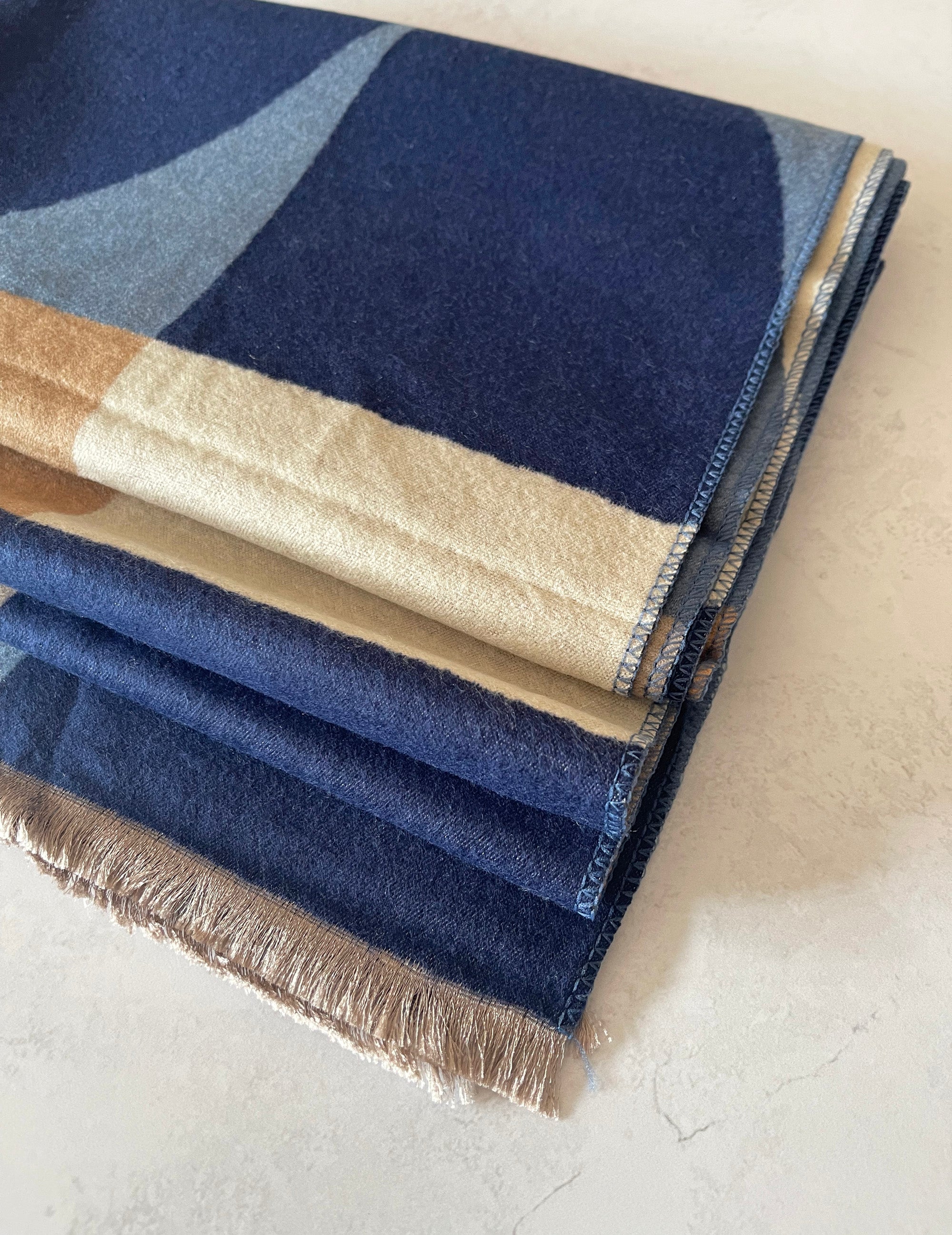 LARGE BLUE CASHMERE RETRO PRINT REVERSIBLE WINTER SHAWL BLANKET SCARF - A-SHU.CO.UK