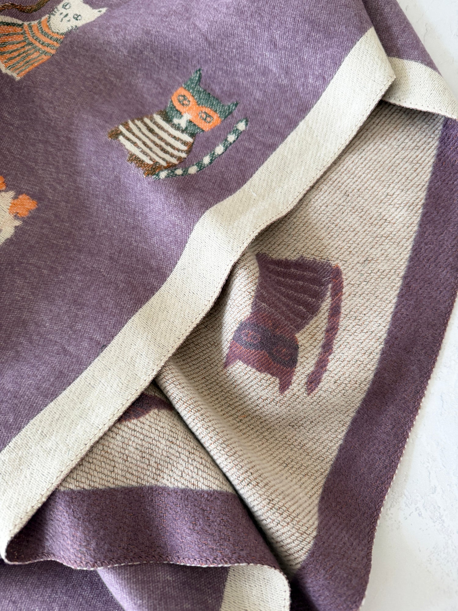 LARGE CASHMERE LILAC CAT PRINT REVERSIBLE WINTER SHAWL BLANKET SCARF