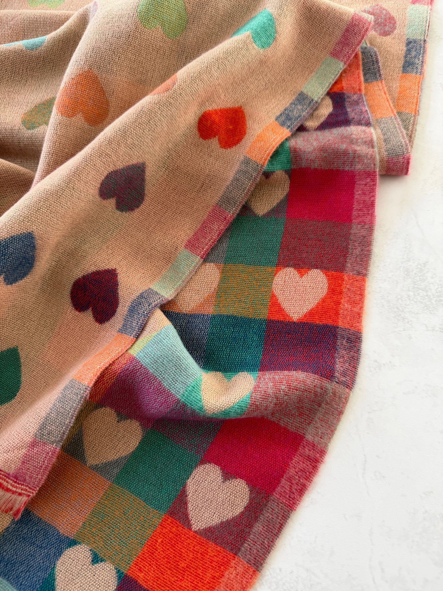 LARGE CHECKED HEART PRINT REVERSIBLE WINTER SHAWL BLANKET SCARF - PINK