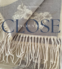 LARGE CREAM HIGHLAND COW CASHMERE REVERSIBLE SHAWL SCARF