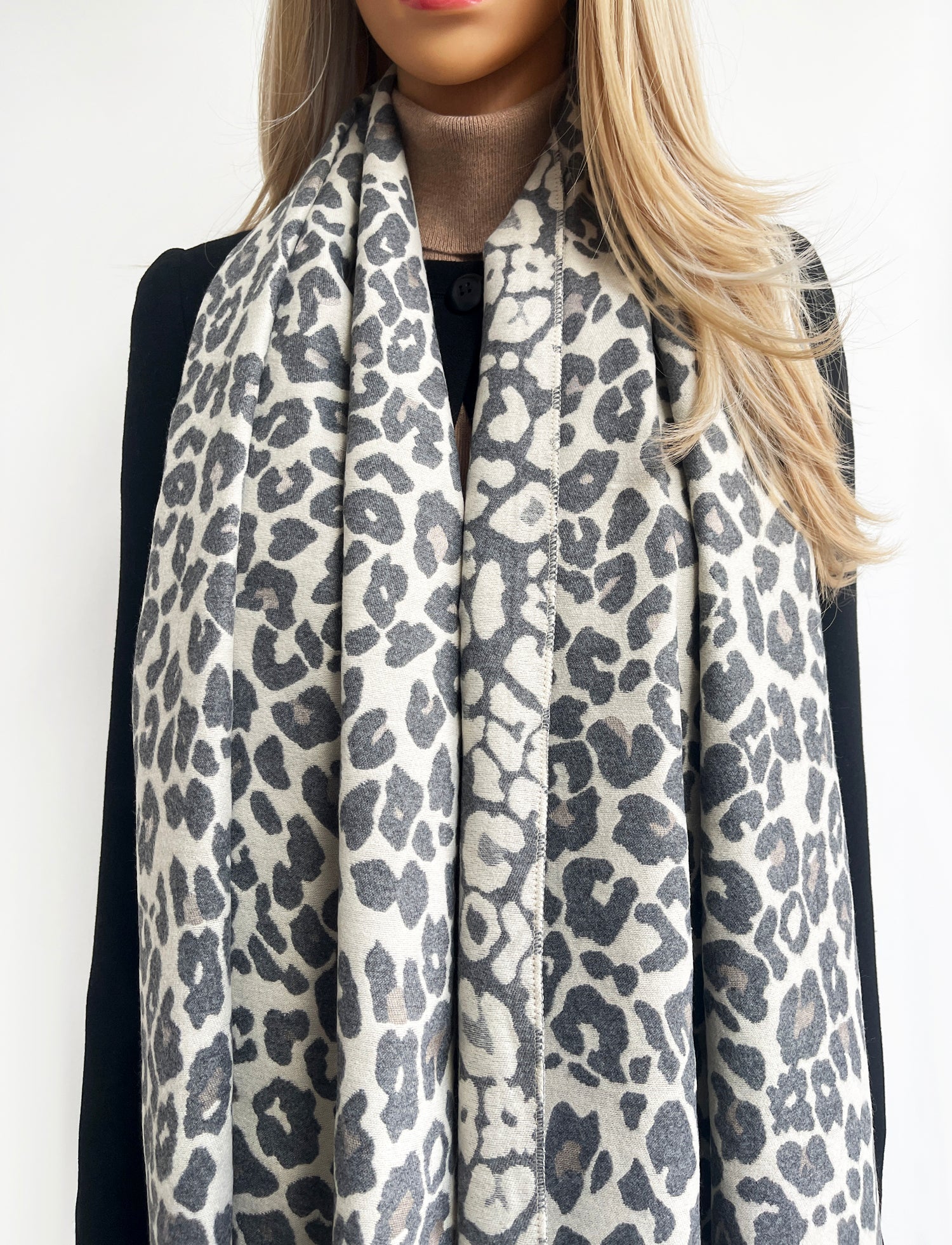 LARGE GREY LEOPARD PRINT REVERSIBLE WINTER SHAWL BLANKET SCARF