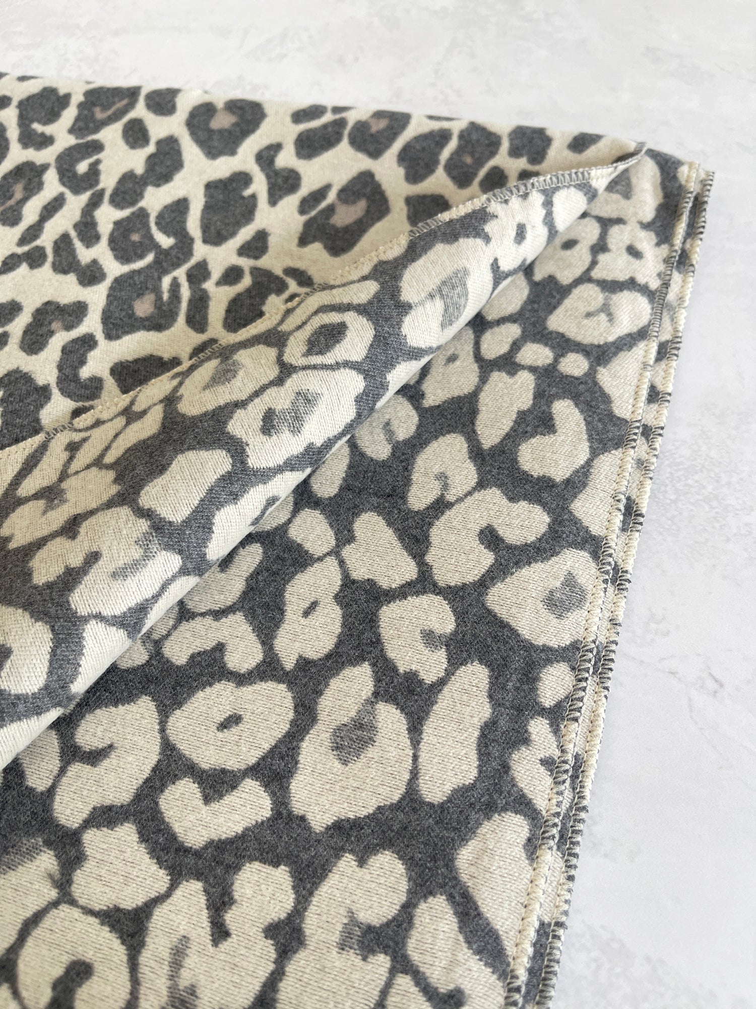 LARGE GREY LEOPARD PRINT REVERSIBLE WINTER SHAWL BLANKET SCARF