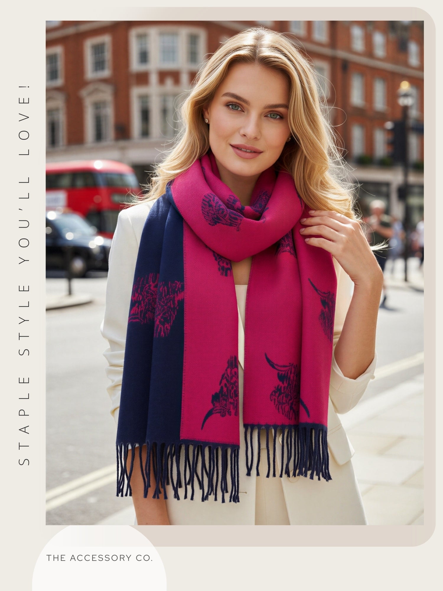 LARGE NAVY FUCHSIA HIGHLAND COW CASHMERE REVERSIBLE SHAWL SCARF