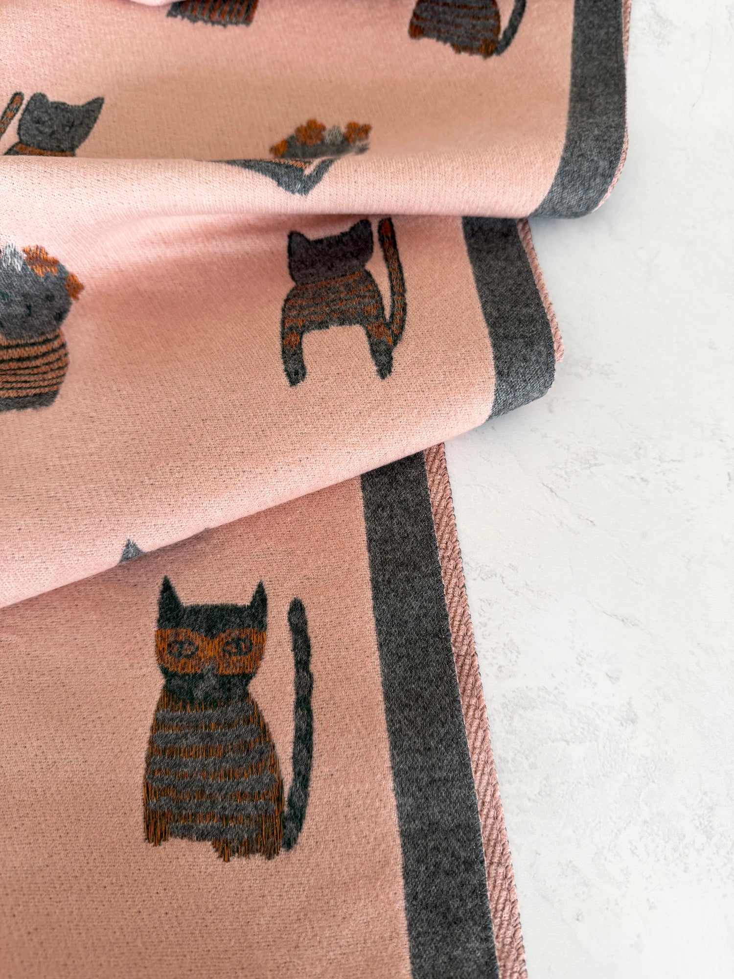 LARGE CASHMERE PINK/GREY CAT PRINT REVERSIBLE WINTER SHAWL BLANKET SCARF