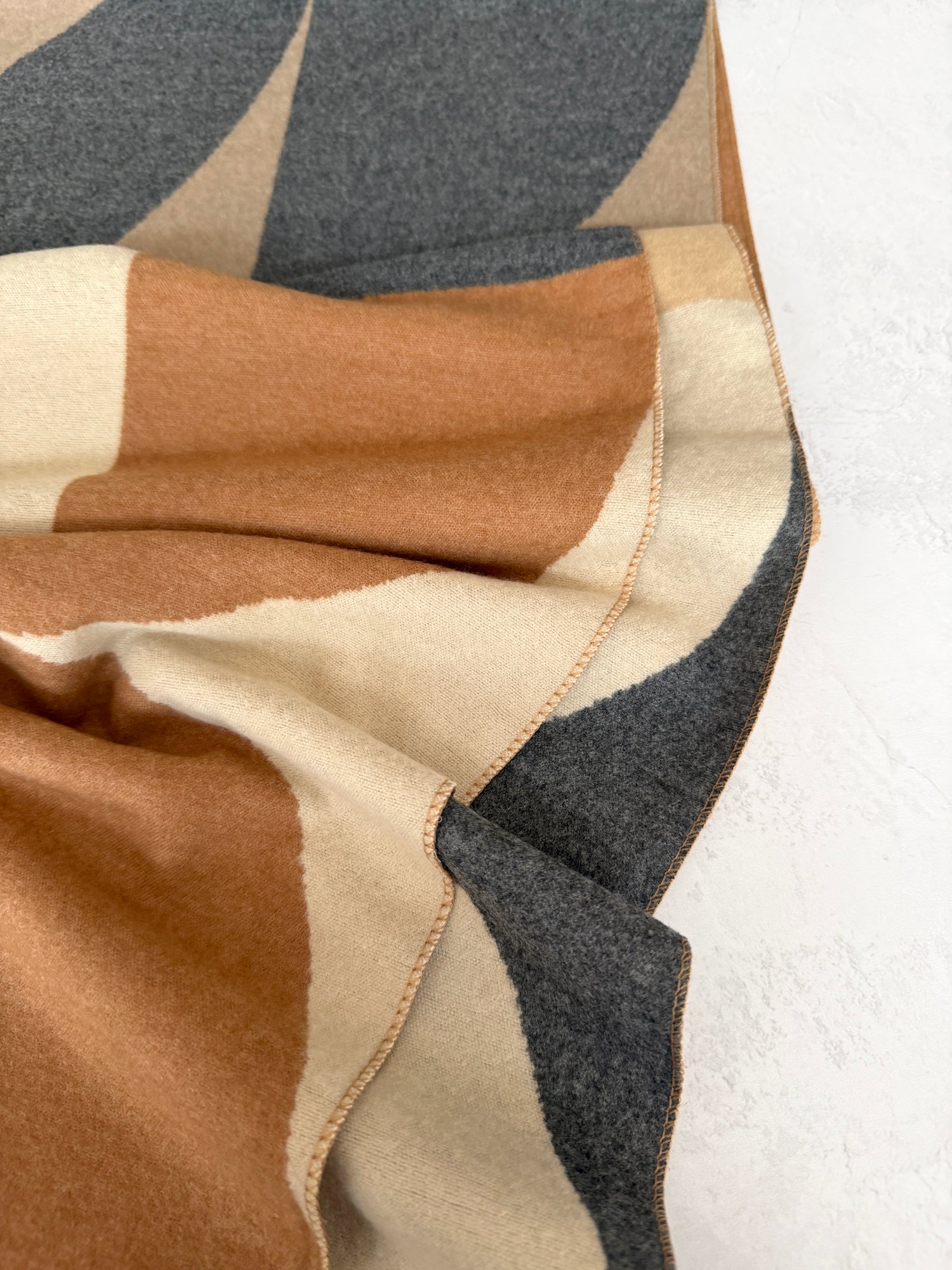 LARGE GREY CASHMERE RETRO PRINT REVERSIBLE WINTER SHAWL BLANKET SCARF